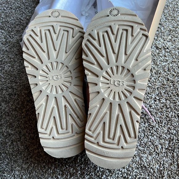 Pink UGG Neumel - Picture 4 of 7